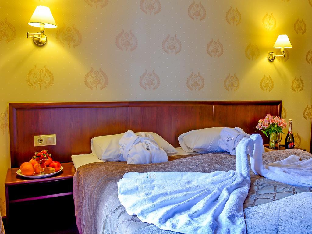 Suite mit Balkon und Zugang zum Spa
